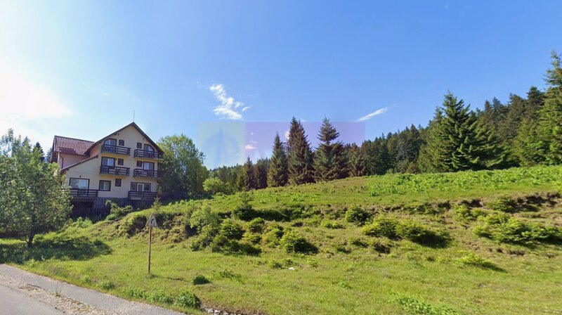 Teren intravilan de vanzare in Predeal, zona Trei Brazi